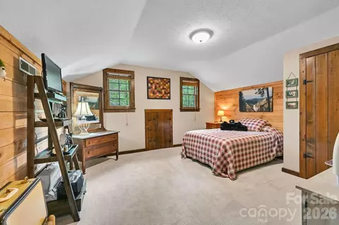Bedroom - 29 Shadow Brook Dr, Flat Rock, NC 28731 photo 3 of 6