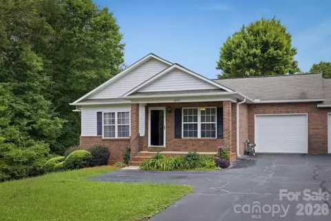 2523 26th Ne Ave NE, Hickory, NC 28601