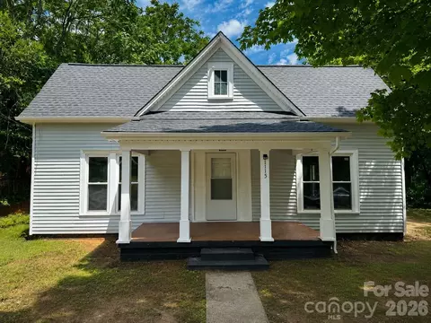 1115 Wilson W Lee Blvd, Statesville, NC 28677