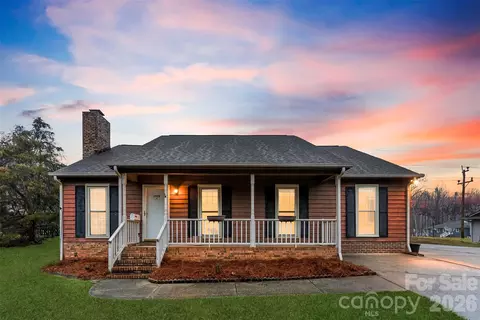 2524 Amity Ave, Gastonia, NC 28054