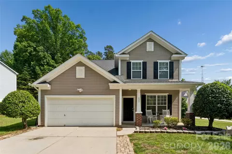 222 Flanders Dr, Mooresville, NC 28117
