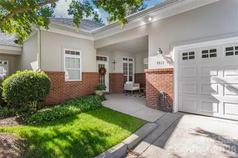 8833 Legacy Lake Ln, Charlotte, NC 28269