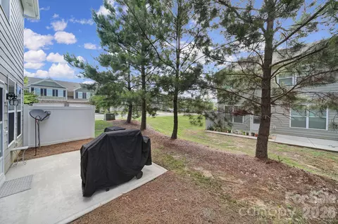 Exterior - 1305 Rainier Dr, Fort Mill, SC 29708 photo 3 of 5