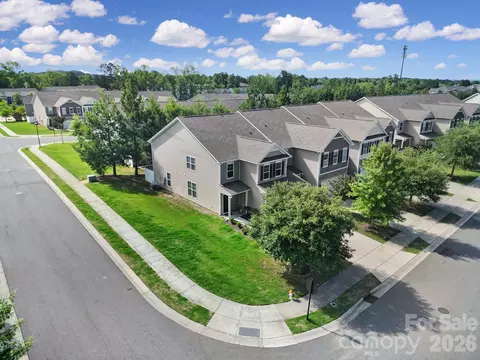 View/Area - 1305 Rainier Dr, Fort Mill, SC 29708 photo 2 of 4