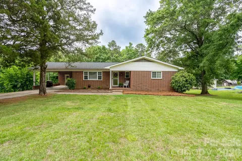 1018 Kentucky St, Kannapolis, NC 28083