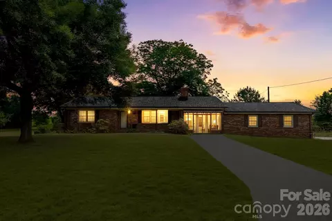 2829 Bettis Rd, Grover, NC 28073