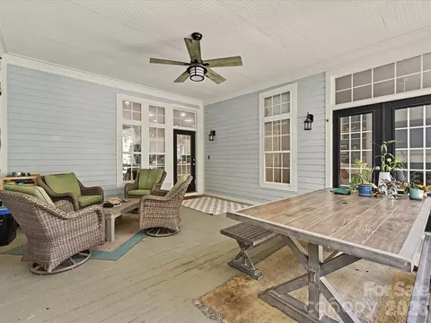 Exterior - 170 Clemens Pl, Davidson, NC 28036 photo 4 of 7