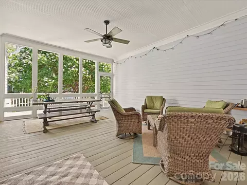 Exterior - 170 Clemens Pl, Davidson, NC 28036 photo 5 of 7