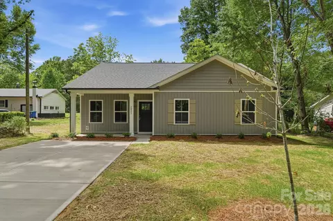 2021 Hart Rd, Charlotte, NC 28214
