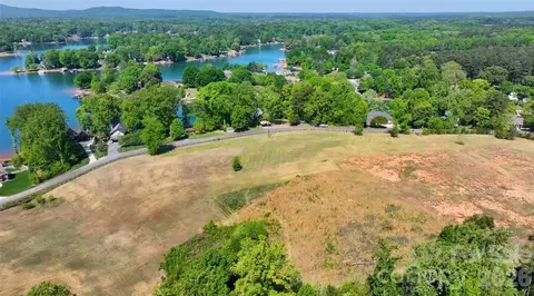 3774 Chevlot Hills 8267 Rd #8267, Sherrills Ford, NC 28673