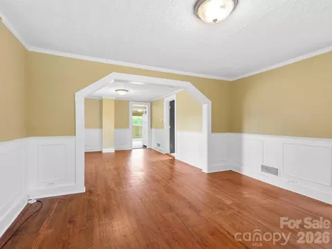 Living - 25 Bailey Rd, Candler, NC 28715 photo 5 of 7