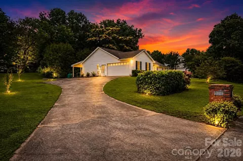 1805 Lillian Ln, Fort Mill, SC 29708