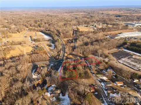 00 Richardson Dr, Reidsville, NC 27320