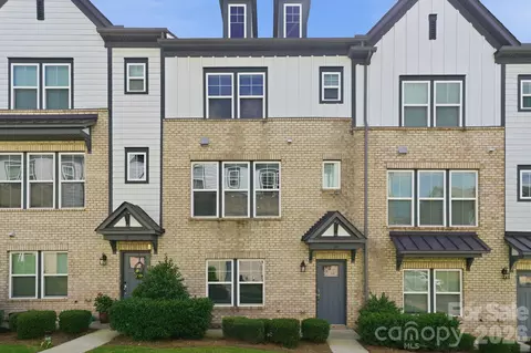 507 Upper Stone Cir, Charlotte, NC 28211