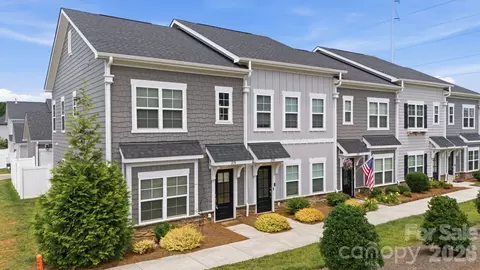 2176 Moss Meadow Ln, Denver, NC 28037
