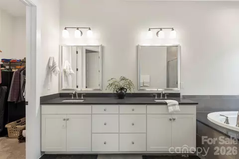Bath - 4047 Oarman Ct, Fort Mill, SC 29708 photo 2 of 4