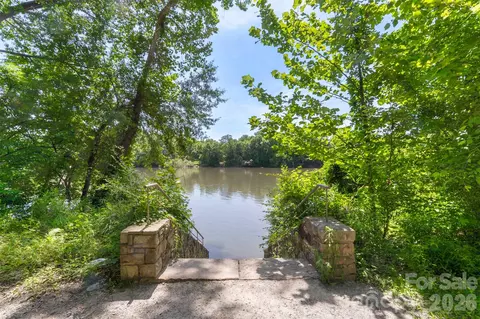 View/Area - 4047 Oarman Ct, Fort Mill, SC 29708 photo 5 of 5