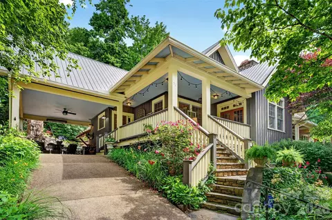 52 Cheshire Dr, Black Mountain, NC 28711