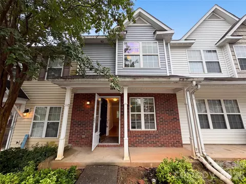 10114 Ballyclare Ct, Charlotte, NC 28213