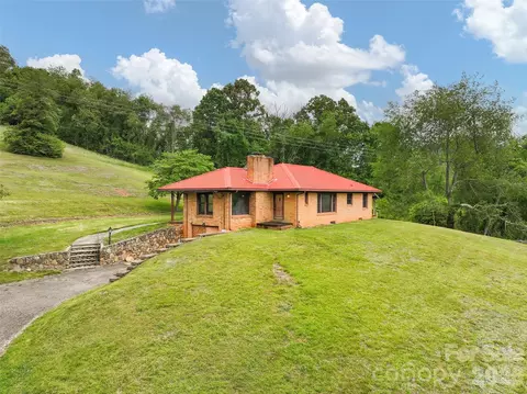21 Beaverdam Rd, Canton, NC 28716