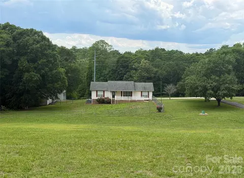1249 Hardin Rd, Dallas, NC 28034