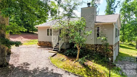 1943 Landrum Rd, Columbus, NC 28722