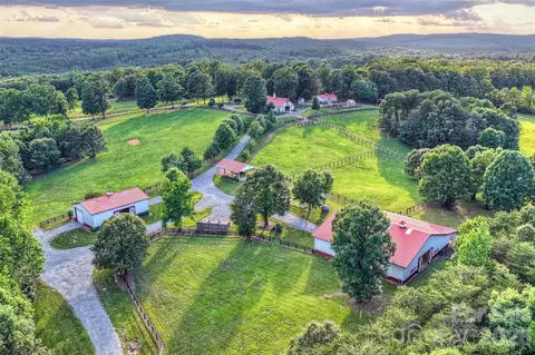 172 Tuckertown Rd, New London, NC 28127