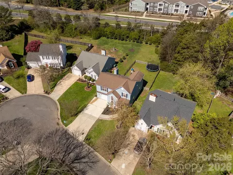 13213 Lampmeade Ln, Charlotte, NC 28273