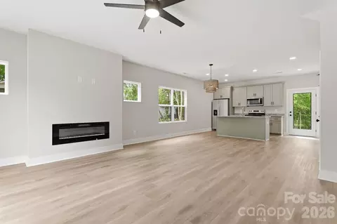 75 Ash Ave, Concord, NC 28025 photo 2
