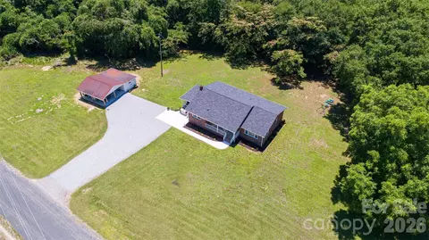 2221 New Hope Church Rd, Chester, SC 29706