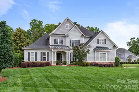 200 Seven Oaks Lndg, Belmont, NC 28012
