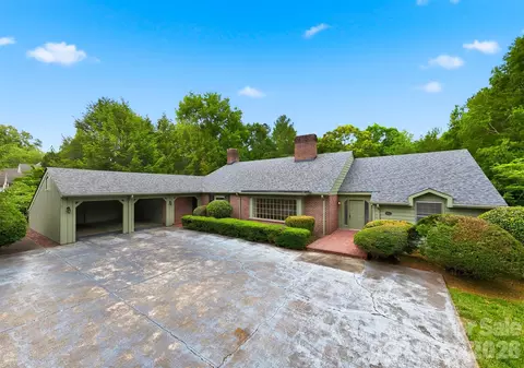 1811 5th Nw St NW, Hickory, NC 28601