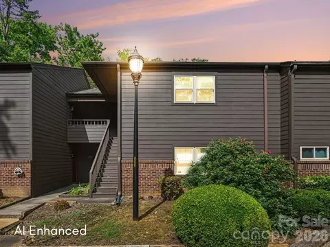 8015 Cedar Glen Dr, Charlotte, NC 28212