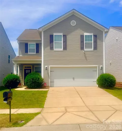 504 Knothole Ln, Charlotte, NC 28214