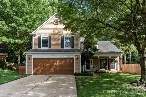 8411 Red Cypress Ct, Charlotte, NC 28216
