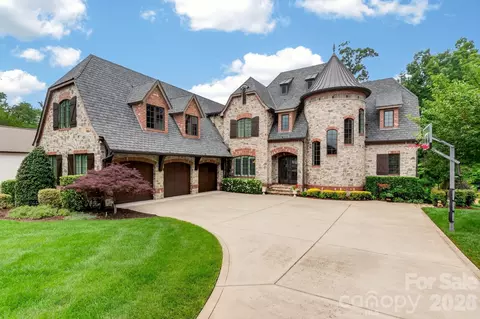 444 Bay Harbour Rd, Mooresville, NC 28117