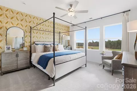 21217 Lake Run Dr, Charlotte, NC 28278