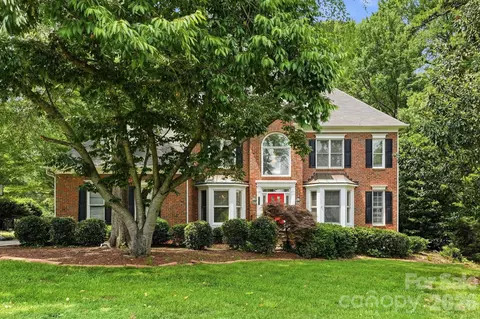 21311 Crown Lake Dr, Cornelius, NC 28031