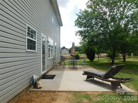 Exterior - 5402 Griffith Rd, Monroe, NC 28112 photo 3 of 5