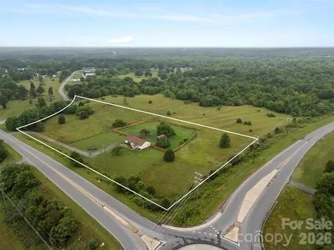 638 Margrace Rd, Kings Mountain, NC 28086