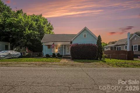 148 S Davie Dr, Mocksville, NC 27028