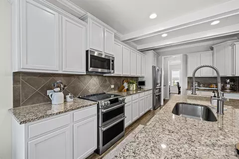 Kitchen - 3703 Jacinta Ct, Tega Cay, SC 29708 photo 4 of 4