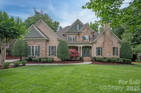 8709 Victory Gallop Ct, Waxhaw, NC 28173