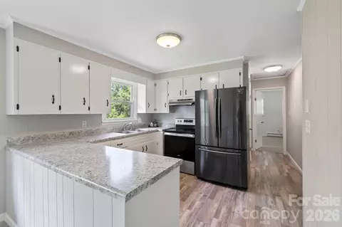 Kitchen - 156 Eskimo Dr, Bostic, NC 28018 photo 1 of 1