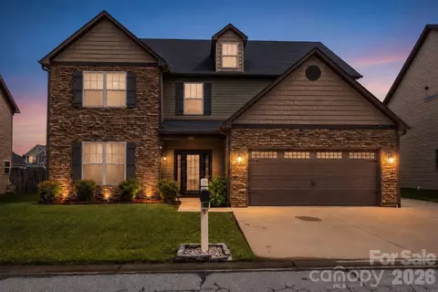 181 Alligator Dr, Fletcher, NC 28732