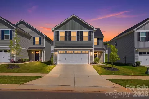 1621 Gutter Branch Dr, Charlotte, NC 28216