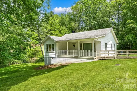 127 Stafford Rd, Spruce Pine, NC 28777