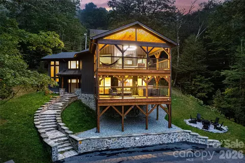 102 Ski Beech Rd, Beech Mountain, NC 28604