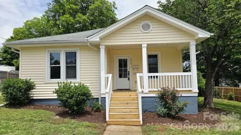 428 15th St, Cramerton, NC 28032