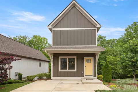 52 Wheeler Rd, Weaverville, NC 28787
